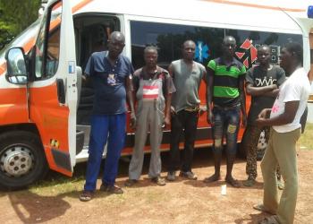 Missionland gives away an ambulance to the Ouagadugou hospital in Burkina Faso