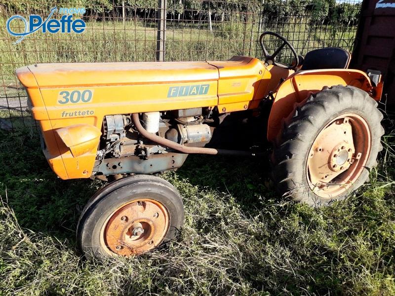 Trattore FIAT 300 FN frutteto, motore 30cv. // Macchine agricole // Veicoli usati e mezzi di Trattore FIAT 300 FN frutteto, motore 30cv. // Macchine agricole // Veicoli usati e mezzi di