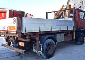MERCEDES 814 RIBALTABILE TRILATERALE CON GRU EFFER 4000, 2 SFILI + JIB 1 SFILI