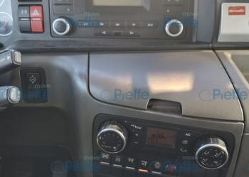 MAN TGS 26.400 PIANALE CON GRU EFFER