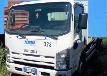 Isuzu 75 a telaio, anno 2008, 150.000 km