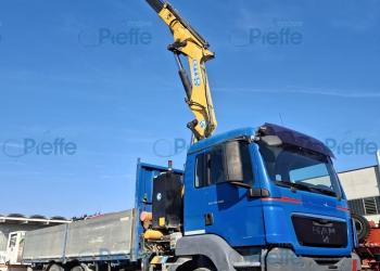 MAN TGS 26.400 PIANALE CON GRU EFFER