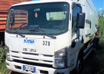 Isuzu 75 compattatore, cambio autom. 2008