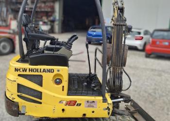 MINI ESCAVATORE NEW HOLLAND E18B 16QL, ANNO 2012