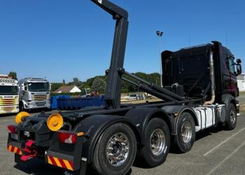 SCANIA R730 8X4 SCARRABILE CON GANCIO, ANNO 2011