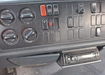 Mercedes-Benz ACTROS 1831 CON GRU