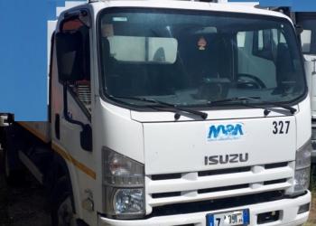Isuzu 75 a telaio, anno 2008, 150.000 km