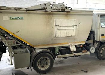 ISUZU NQR 75, COMPATTATORE