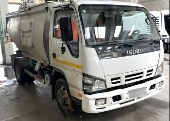 ISUZU NQR 75, COMPATTATORE
