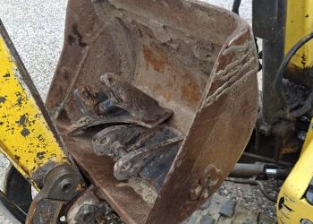MINI ESCAVATORE NEW HOLLAND E18B 16QL, ANNO 2012
