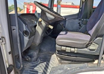 Mercedes-Benz ATEGO 1518 K rib. Tril. con gru