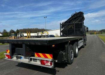 SCANIA P360 8X2 CON GRU PM85, ANNO 2011