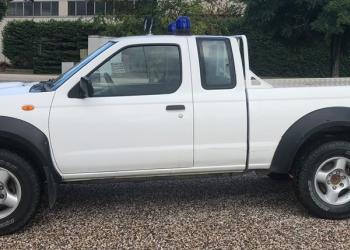 Nissan pick-up Navara 4x4 King-cab Autocarro  - 2 porte - 4 posti