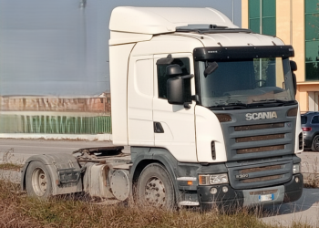 SCANIA R380  presa di forza, automatico