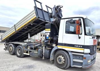 Mercedes-Benz Actros 1831 ribalt.trilaterale con gru effer + jib con radiocomando