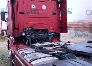 TRATTORE STRADALE SCANIA R500 V8