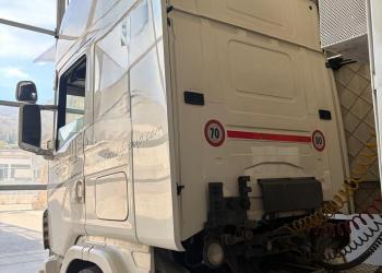 Trattore stradale Scania R 124 420