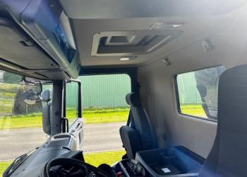 SCANIA P360 8X2 CON GRU PM85, ANNO 2011
