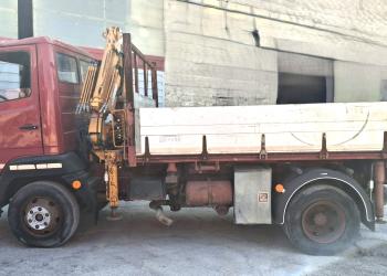 MERCEDES 814 RIBALTABILE TRILATERALE CON GRU EFFER 4000, 2 SFILI + JIB 1 SFILI