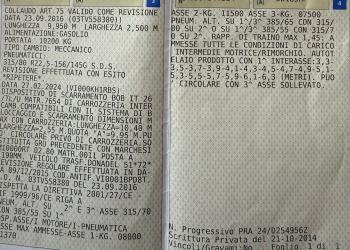 SCANIA P 420, SCARRABILE + CARICATORE CON POLIPO GIREVOLE