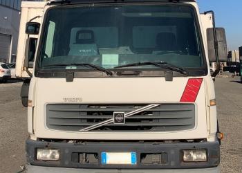 VOLVO FL6 250 CV., CASSONE PIANALE 8.50 MT.