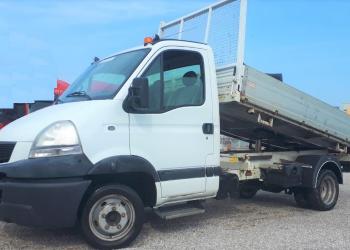Renault Mascott Trilat tipper. driving license B