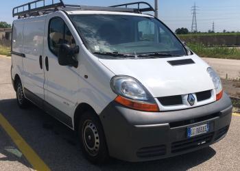 RENAULT TRAFIC 1.9 DIESEL VAN YEAR 2005