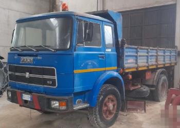 FIAT 160, 1981, THREE-SIDED DUMP BODY LEFT-HAND DRIVE -