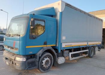 Renault Midium 270 curtainsider year 2002, km 750.00
