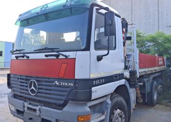 Mercedes-Benz ACTROS 1831 CON GRU