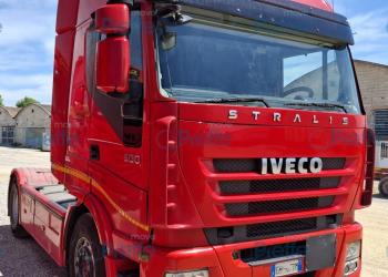 Trattore stradale IVECO Stralis 500